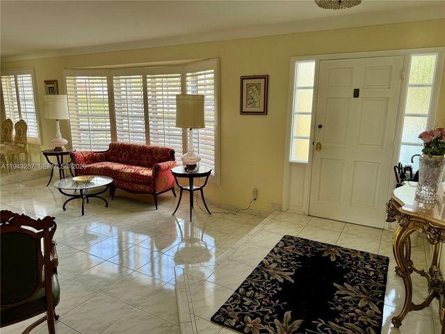 3440 NE 170th St, North Miami Beach, FL 33160