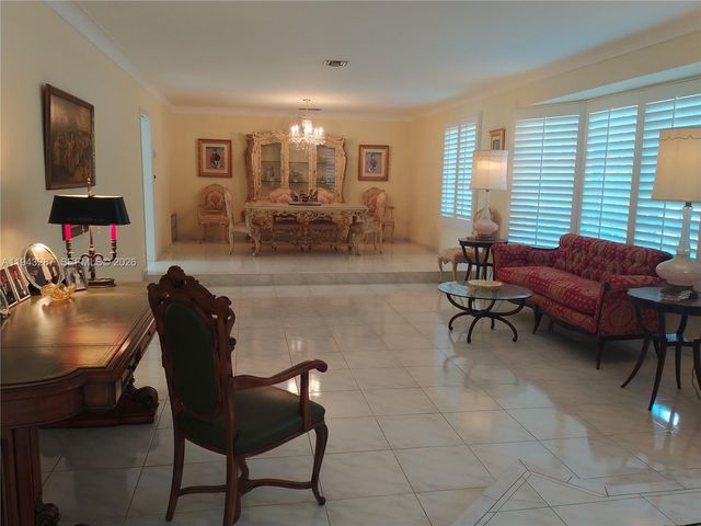 3440 NE 170th St, North Miami Beach, FL 33160