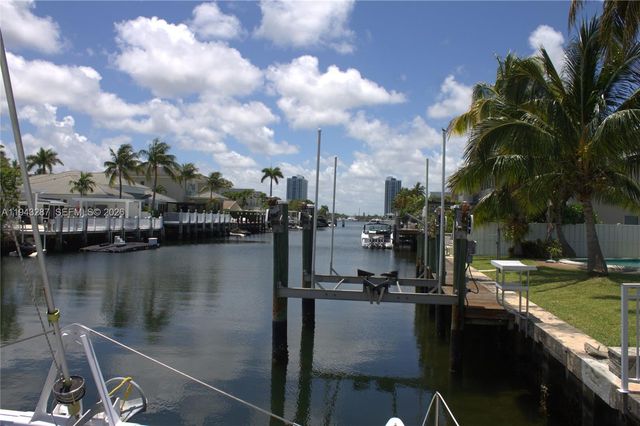 3440 NE 170th St, North Miami Beach, FL 33160