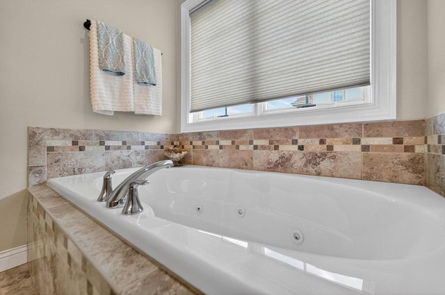 1729 Alysen Lane, Waunakee, WI 53597