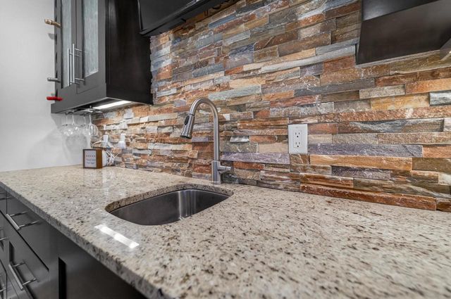 1729 Alysen Lane, Waunakee, WI 53597