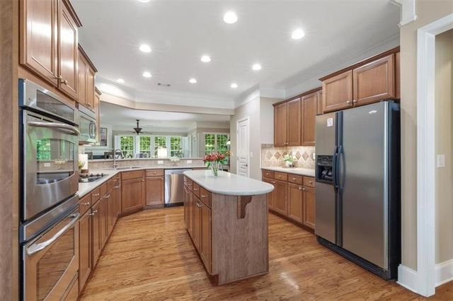 6065 Vickery Point, Cumming, GA 30040