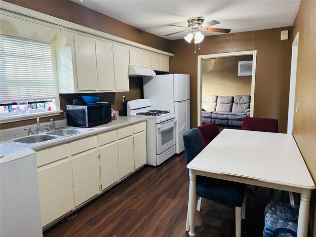 3414 Cochran Street, Houston, TX 77009