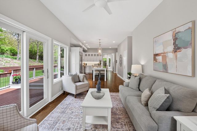 18339 Ridgewood Road, Minnetonka, MN 55345