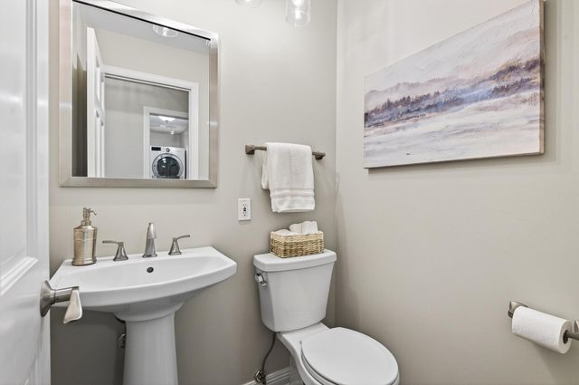 18339 Ridgewood Road, Minnetonka, MN 55345