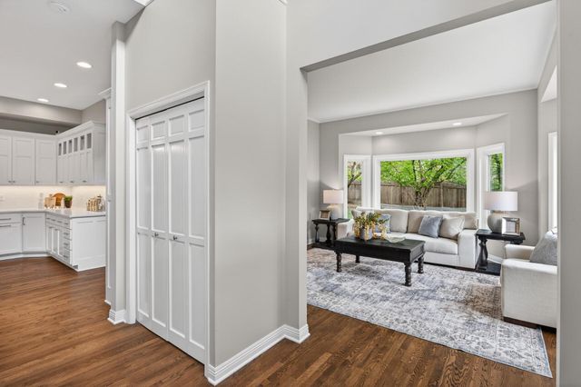 18339 Ridgewood Road, Minnetonka, MN 55345
