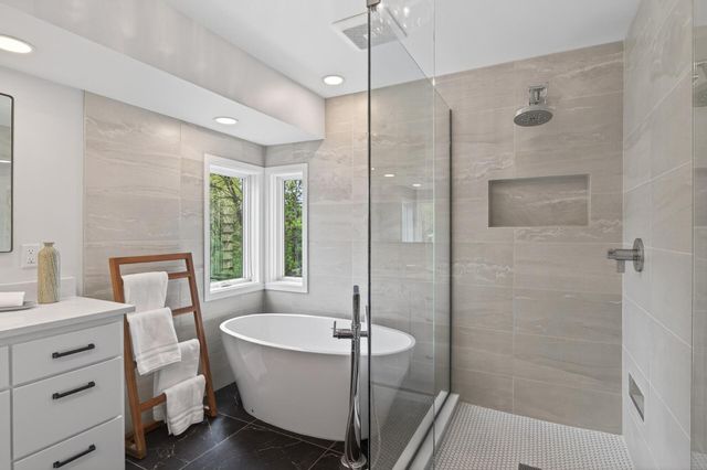 18339 Ridgewood Road, Minnetonka, MN 55345