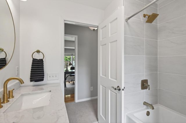 18339 Ridgewood Road, Minnetonka, MN 55345