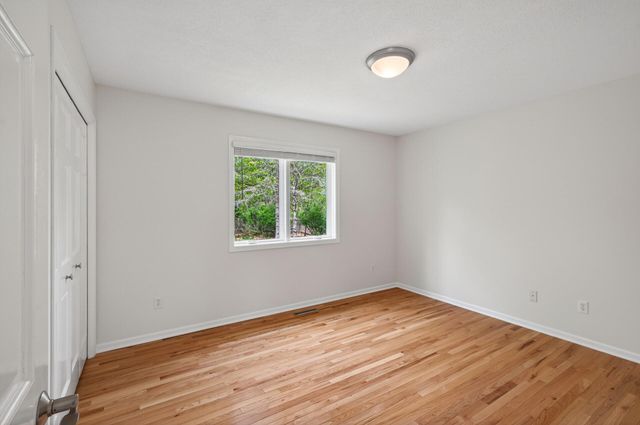18339 Ridgewood Road, Minnetonka, MN 55345