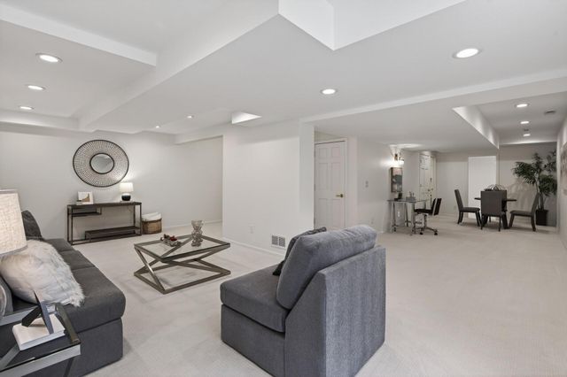 18339 Ridgewood Road, Minnetonka, MN 55345