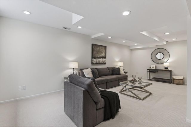 18339 Ridgewood Road, Minnetonka, MN 55345