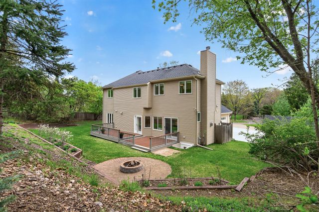 18339 Ridgewood Road, Minnetonka, MN 55345