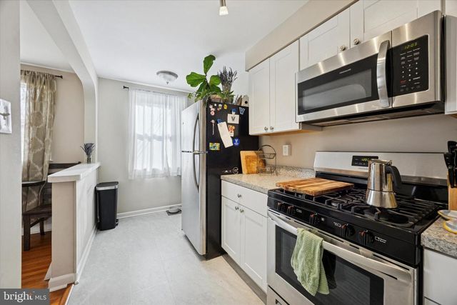 321 S STRATFORD RD, Glenolden, PA 19036