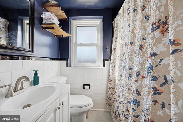 321 S STRATFORD RD, Glenolden, PA 19036