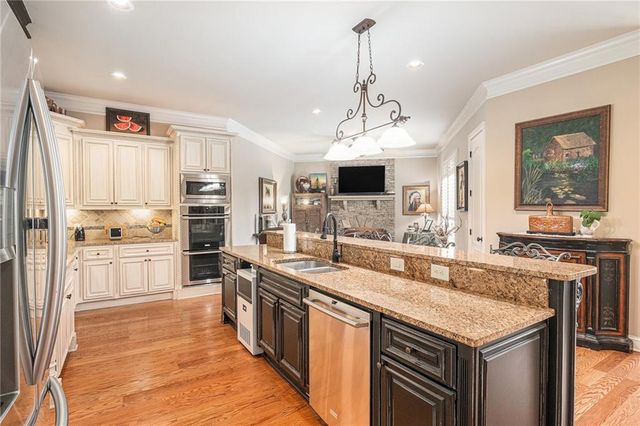 2088 Skybrooke Court, Hoschton, GA 30548