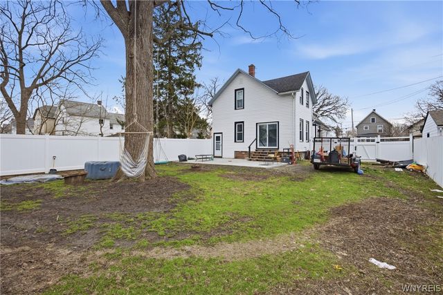 228 Robinson Street, North Tonawanda, NY 14120