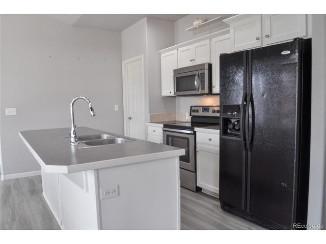 2500 Heather Ln, Evans, CO 80620