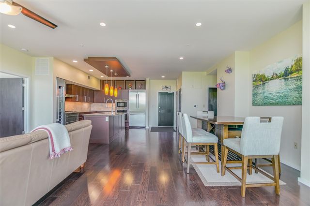 1600 Barton Springs RD 3504, Austin, TX 78704