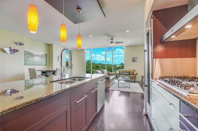 1600 Barton Springs RD 3504, Austin, TX 78704