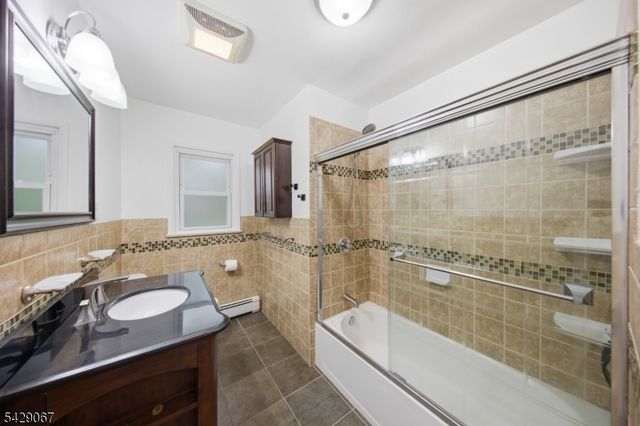 18 Belton St, Byram Twp., NJ 07874