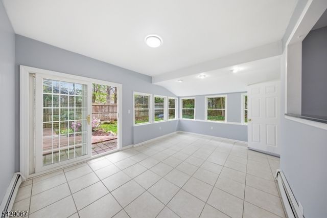 18 Belton St, Byram Twp., NJ 07874
