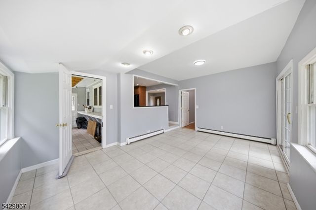 18 Belton St, Byram Twp., NJ 07874