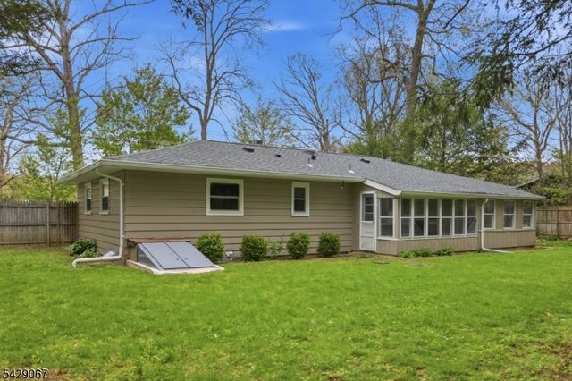18 Belton St, Byram Twp., NJ 07874