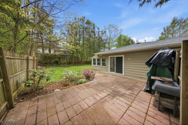 18 Belton St, Byram Twp., NJ 07874