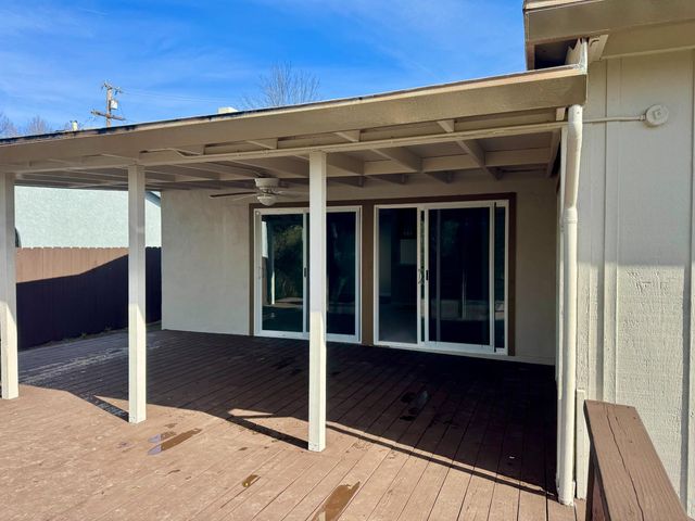 1290 Fairview Dr, Angels Camp, CA 95222