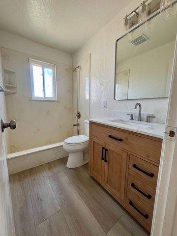 1290 Fairview Dr, Angels Camp, CA 95222