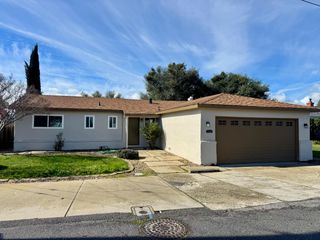 1290 Fairview Dr, Angels Camp, CA 95222