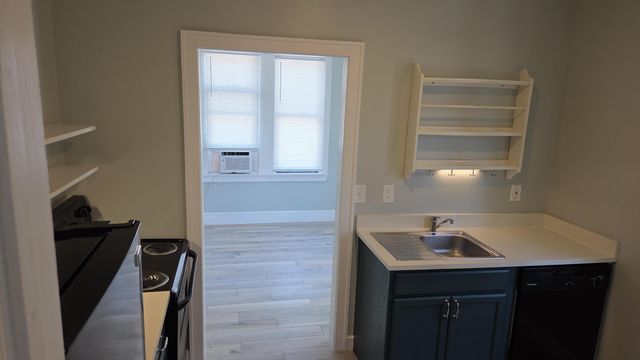 318 S J Street 2r, Lake Worth Beach, FL 33460