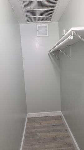 318 S J Street 2r, Lake Worth Beach, FL 33460