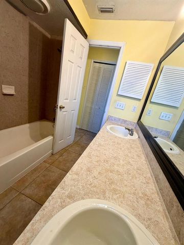 2975 S FERN CREEK AVENUE 2975, Orlando, FL 32806
