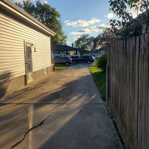 9035 O Day Drive, Highland, IN 46322