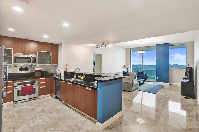 7901 Hispanola Ave 2010, North Bay Village, FL 33141