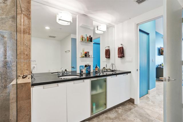 7901 Hispanola Ave 2010, North Bay Village, FL 33141