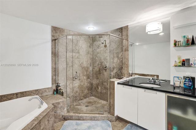 7901 Hispanola Ave 2010, North Bay Village, FL 33141