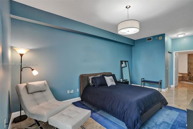7901 Hispanola Ave 2010, North Bay Village, FL 33141
