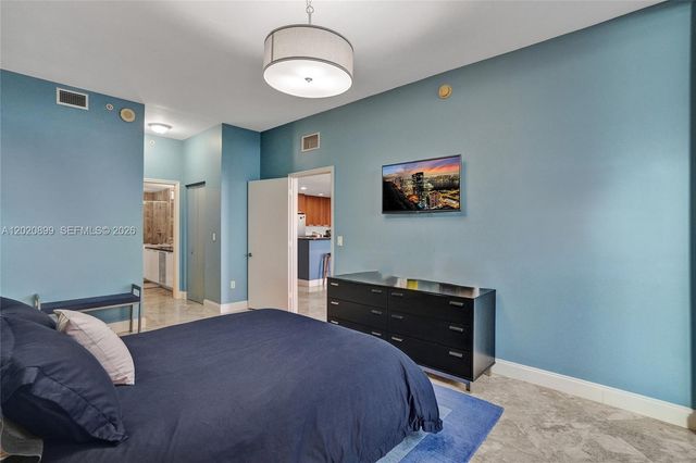 7901 Hispanola Ave 2010, North Bay Village, FL 33141