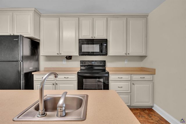 109 Devereaux Drive, Perry, GA 31069