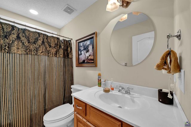 109 Devereaux Drive, Perry, GA 31069