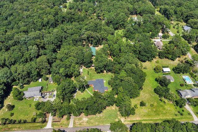 109 Devereaux Drive, Perry, GA 31069