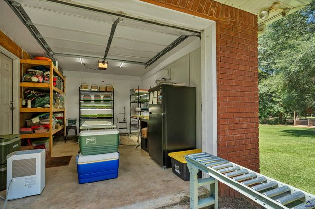 109 Devereaux Drive, Perry, GA 31069