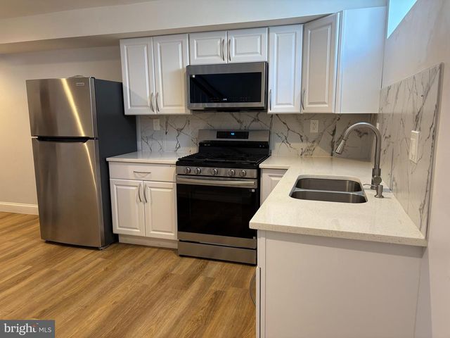 2505 E FEDERAL ST, Baltimore, MD 21213