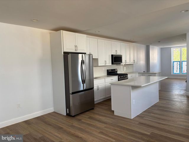 2505 E FEDERAL ST, Baltimore, MD 21213