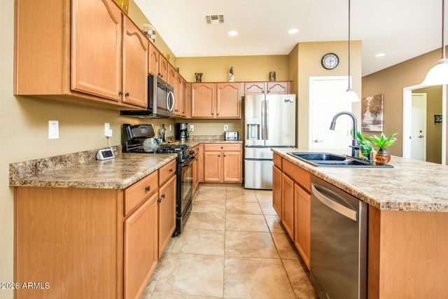 42068 W MILLER Lane, Maricopa, AZ 85138