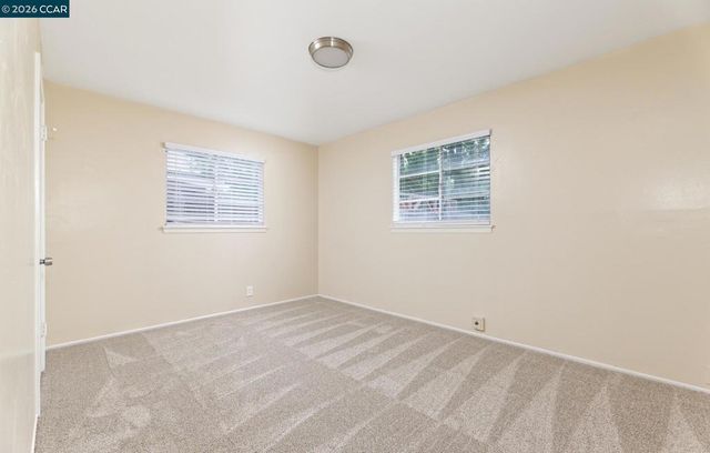 4300 42nd Ave, Sacramento, CA 95824