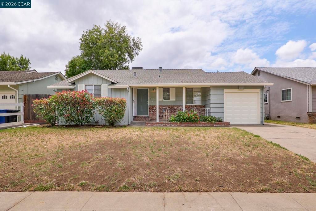 4300 42nd Ave, Sacramento, CA 95824