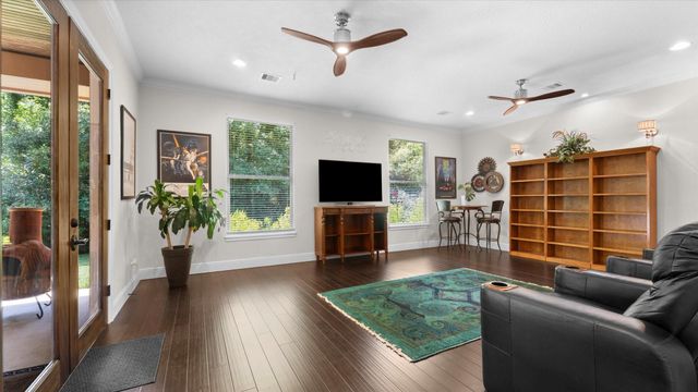 648 Nautica Lane, Montgomery, TX 77316